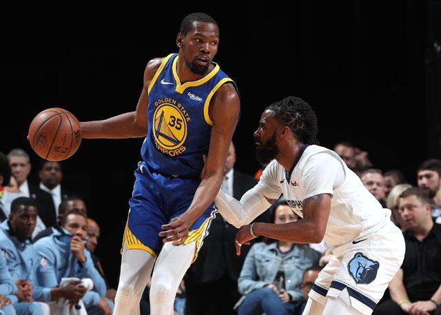 国米大战利物浦，巴萨PK法鹰，参与截图预测今夜欧冠的比分（国米迎战利物浦，巴萨对决法鹰，晒截图参与预测今夜欧冠比分）