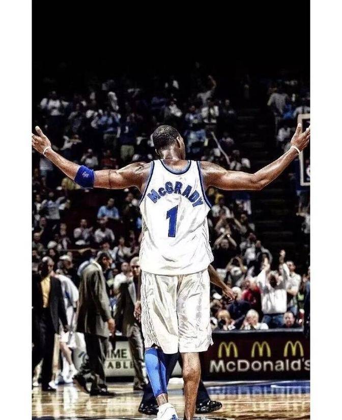 持续对飙！爱德华兹半场18分&唐斯13中9得24分（你来我往！爱德华兹半场18分，唐斯13投9中砍下24分）