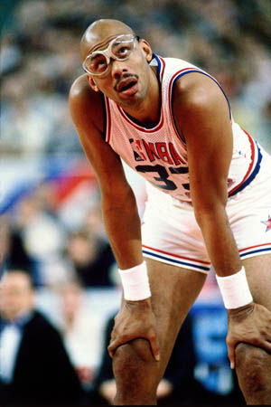 罗马3-1客胜克雷莫内塞登顶意甲，苏莱、埃文-弗格森、利马破门（罗马客场3-1力克克雷莫内塞登顶意甲，苏莱、埃文-弗格森、利马相继破门）