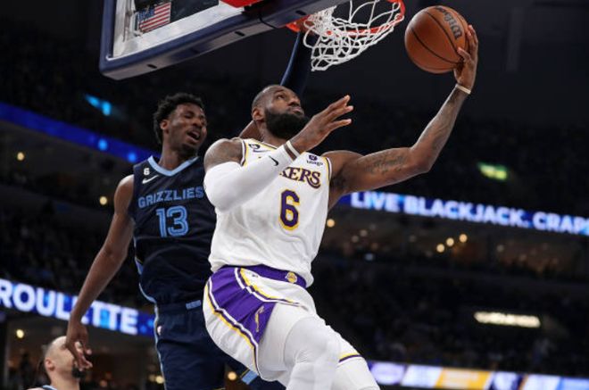 经典回顾：1998世界杯意大利1-0挪威，维埃里一锤定音（重温名局：1998世界杯意大利1比0挪威，维埃里致胜一击）