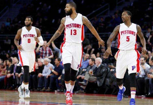 罗马诺：阿森纳对吉拉西的兴趣不实；曼联和巴萨和他有传闻（罗马诺辟谣：阿森纳无意吉拉西，曼联与巴萨仍与其传闻不断）