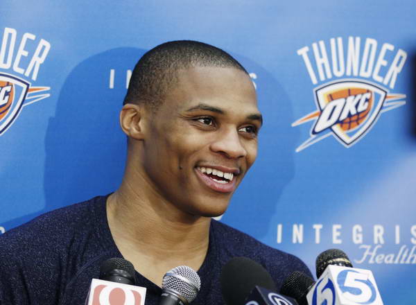 收获亚冠客场首分，杨明洋：继续努力继续拼（亚冠客场斩获首分，杨明洋：仍将继续拼搏）